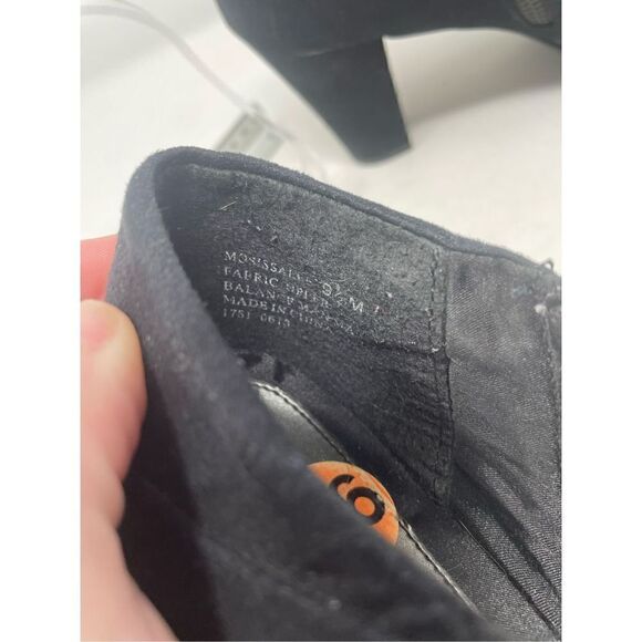 🔴 Mootsie Tootsie black vegan suede ankle booties size 9.5 - Picture 13 of 13